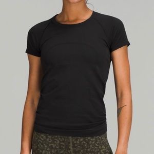 T shirt Lululemon SwiftlyTech Size 8
